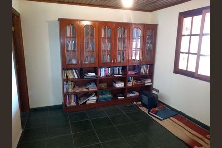 Casa à venda com 700m², 7 quartos e 6 vagas Casa à venda com 700m², 7 quartos e 6 vagasQuarto Suíte 4 da Casa 2
