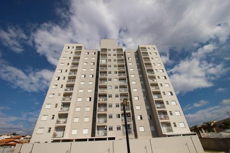 Apartamento para alugar com 50m², 2 quartos e 2 vagas Apartamento para alugar com 50m², 2 quartos e 2 vagasFachada