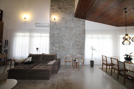 Casa de condomínio para alugar com 380m², 4 quartos e sem vagaSala 1