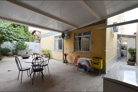 Apartamento à venda com 149m², 3 quartos e 1 vaga Apartamento à venda com 149m², 3 quartos e 1 vagaÁrea Privativa