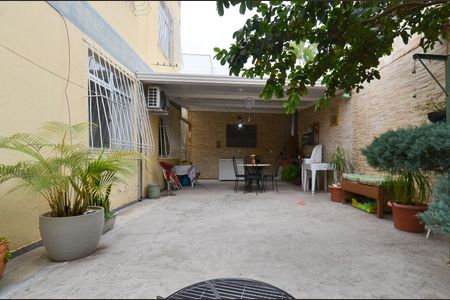 Apartamento à venda com 149m², 3 quartos e 1 vaga Apartamento à venda com 149m², 3 quartos e 1 vagaÁrea Privativa