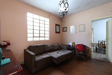 Casa à venda com 97m², 2 quartos e 1 vagaSala