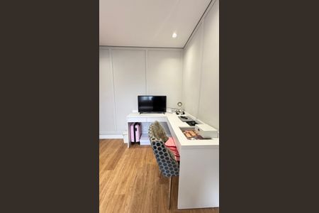 Apartamento à venda com 160m², 3 quartos e 3 vagas Apartamento à venda com 160m², 3 quartos e 3 vagasSuíte 2