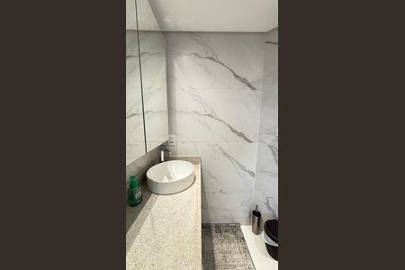 Apartamento à venda com 160m², 3 quartos e 3 vagas Apartamento à venda com 160m², 3 quartos e 3 vagasBanheiro da Suíte