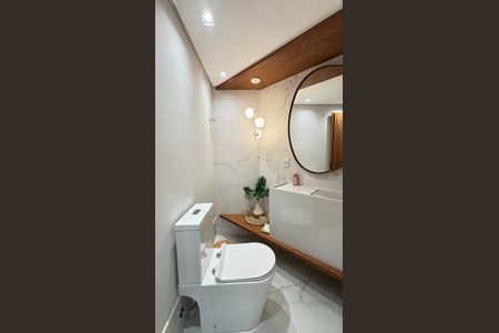 Apartamento à venda com 160m², 3 quartos e 3 vagas Apartamento à venda com 160m², 3 quartos e 3 vagasLavabo