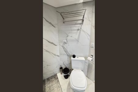 Apartamento à venda com 160m², 3 quartos e 3 vagas Apartamento à venda com 160m², 3 quartos e 3 vagasBanheiro da Suíte