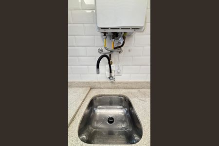 Apartamento à venda com 160m², 3 quartos e 3 vagas Apartamento à venda com 160m², 3 quartos e 3 vagasÁrea de Serviço