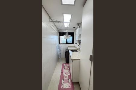 Apartamento à venda com 160m², 3 quartos e 3 vagas Apartamento à venda com 160m², 3 quartos e 3 vagasÁrea de Serviço