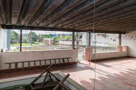 Casa à venda com 96m², 4 quartos e 2 vagasTerraço