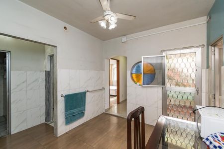 Casa à venda com 96m², 4 quartos e 2 vagasCopa