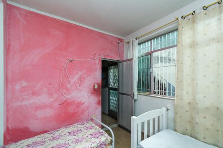 Casa à venda com 96m², 4 quartos e 2 vagasQuarto 2