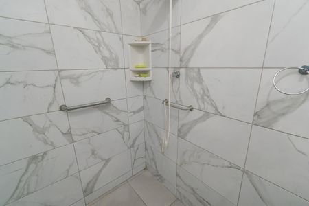 Casa à venda com 96m², 4 quartos e 2 vagasBanheiro Social