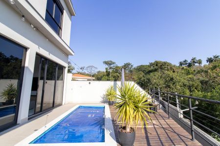 Casa de condomínio à venda com 215m², 3 quartos e 4 vagasÁrea comum