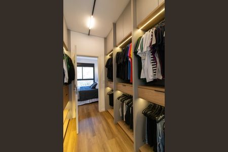 Casa de condomínio à venda com 215m², 3 quartos e 4 vagasCloset /Suite 2