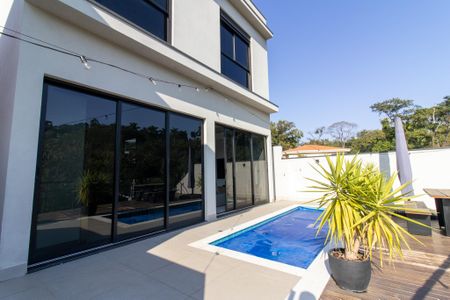 Casa de condomínio à venda com 215m², 3 quartos e 4 vagasÁrea comum