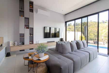 Casa de condomínio à venda com 215m², 3 quartos e 4 vagasSala