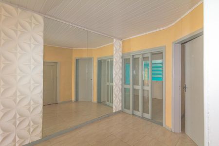 Casa à venda com 72m², 3 quartos e 2 vagasSala