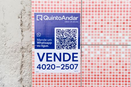 Casa à venda com 70m², 1 quarto e sem vaga Casa à venda com 70m², 1 quarto e sem vagaFachada