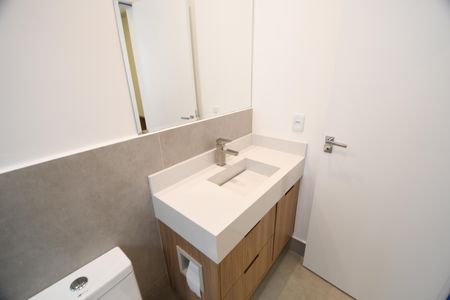 Casa de condomínio à venda com 350m², 3 quartos e 4 vagasBanheiro da Suíte 3