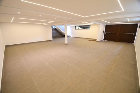 Casa de condomínio à venda com 350m², 3 quartos e 4 vagasGaragem