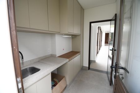 Casa de condomínio à venda com 350m², 3 quartos e 4 vagasÁrea de Serviço