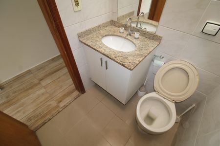 Casa à venda com 72m², 2 quartos e 1 vagaBanheiro 1