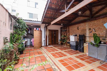 Casa à venda com 160m², 3 quartos e 3 vagas Casa à venda com 160m², 3 quartos e 3 vagasQuintal