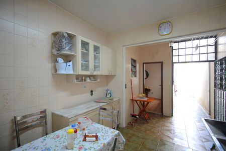 Casa para alugar com 420m², 5 quartos e 4 vagasÁrea de Serviço