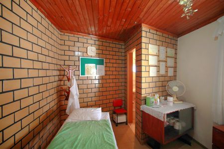 Casa para alugar com 420m², 5 quartos e 4 vagasEdícula