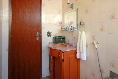 Casa para alugar com 420m², 5 quartos e 4 vagasBanheiro 2