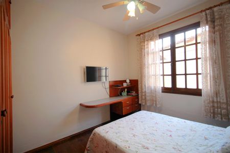 Casa para alugar com 420m², 5 quartos e 4 vagasQuarto 2