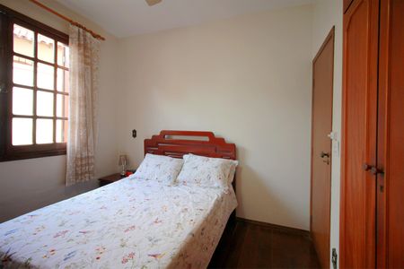 Casa para alugar com 420m², 5 quartos e 4 vagasQuarto 2