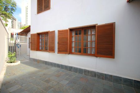 Casa para alugar com 420m², 5 quartos e 4 vagasVaranda