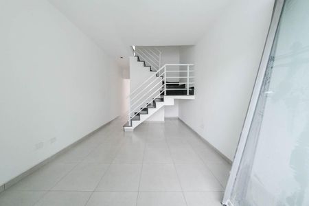 Casa à venda com 170m², 3 quartos e 5 vagasSala