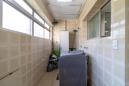 Apartamento à venda com 130m², 3 quartos e 2 vagas Apartamento à venda com 130m², 3 quartos e 2 vagasÁrea de Serviço