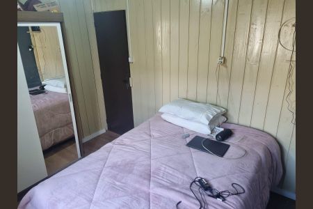 Casa à venda com 70m², 3 quartos e 4 vagas Casa à venda com 70m², 3 quartos e 4 vagasQuarto 2