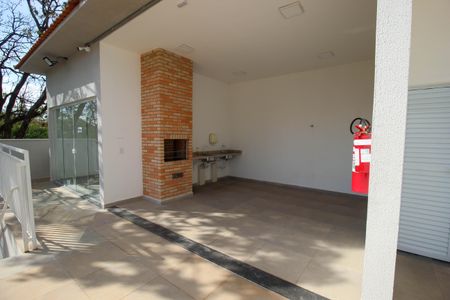 Apartamento para alugar com 50m², 2 quartos e 2 vagas Apartamento para alugar com 50m², 2 quartos e 2 vagasÁrea comum - Churrasqueira
