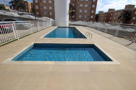 Apartamento para alugar com 50m², 2 quartos e 2 vagas Apartamento para alugar com 50m², 2 quartos e 2 vagasÁrea comum - Piscina