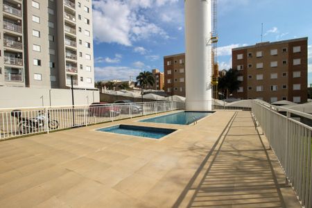 Apartamento para alugar com 50m², 2 quartos e 2 vagas Apartamento para alugar com 50m², 2 quartos e 2 vagasÁrea comum - Piscina