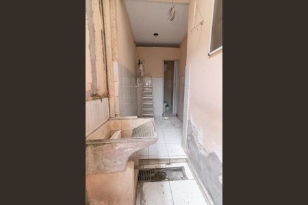 Casa à venda com 295m², 5 quartos e 1 vagaÁrea de Serviço da Casa 02