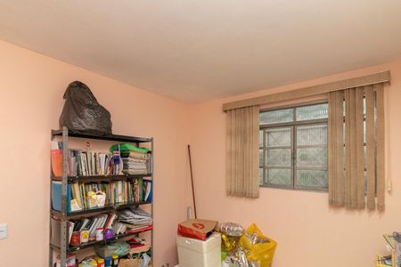 Casa à venda com 295m², 5 quartos e 1 vagaQuarto 02 da Casa 01