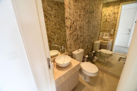 Apartamento à venda com 108m², 2 quartos e 2 vagasLavabo