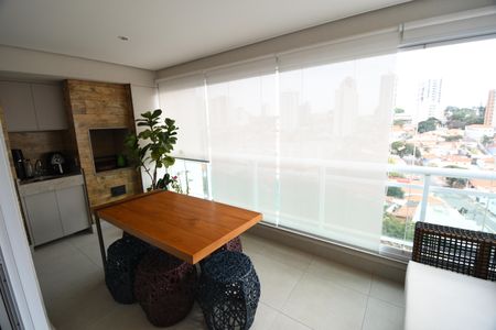 Apartamento à venda com 108m², 2 quartos e 2 vagasVaranda gourmet