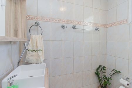 Apartamento à venda com 72m², 3 quartos e 1 vaga Apartamento à venda com 72m², 3 quartos e 1 vagaBanheiro Social