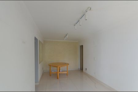 Sala de apartamento à venda com 3 quartos, 80m² em Vila Monumento, São Paulo