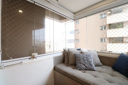 Apartamento à venda com 60m², 3 quartos e 1 vagaVaranda