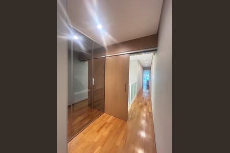 Casa à venda com 171m², 3 quartos e 2 vagas