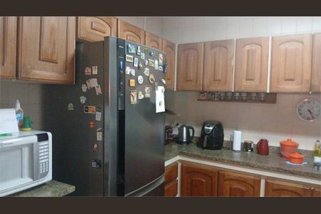 Casa de condomínio à venda com 250m², 3 quartos e 3 vagas