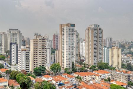 Apartamento à venda com 142m², 3 quartos e 3 vagas