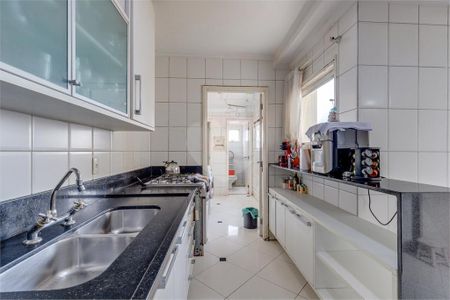 Apartamento à venda com 142m², 3 quartos e 3 vagas